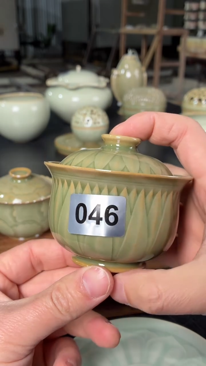 耀州窑仰山手工莲瓣盖碗微瑕046