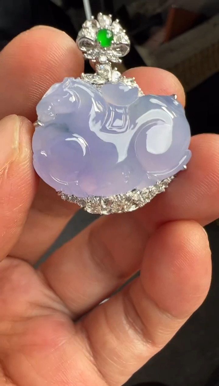 颈饰18K金镶嵌翡翠翡翠颈饰