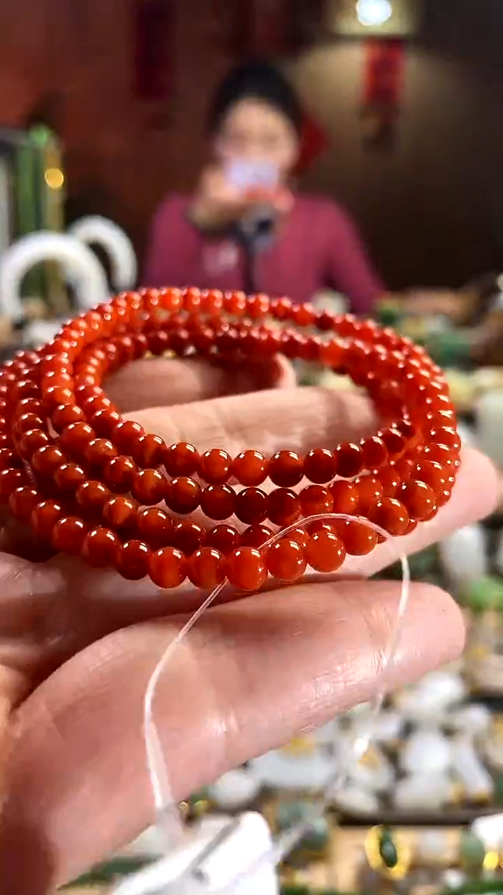 【闪购商品】南红玛瑙项链未镶嵌。