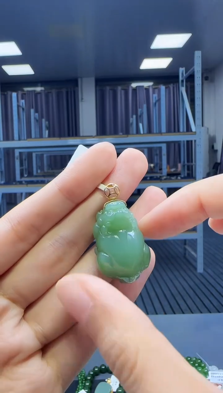 和田玉18K金镶嵌挂件1