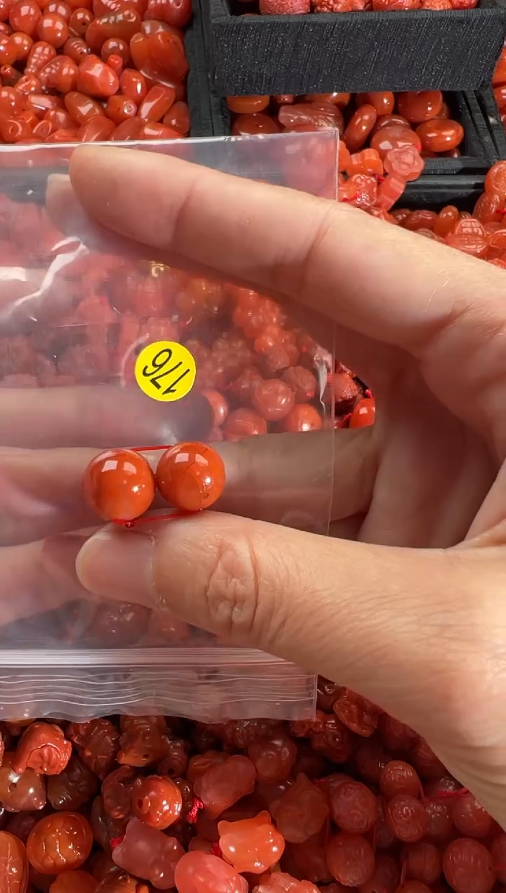 【闪购商品】南红玛瑙颈饰未镶嵌1