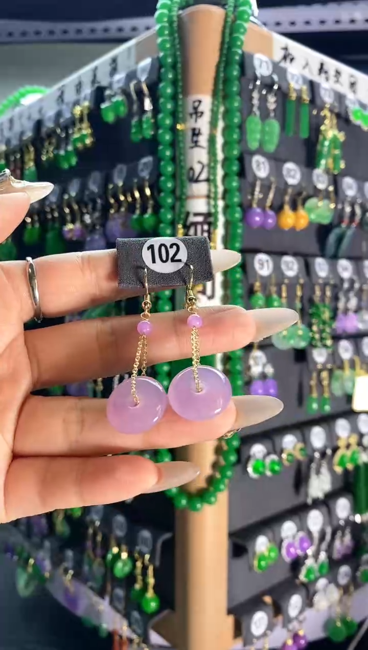 【闪购商品】翡翠颈饰银S925镶嵌102...