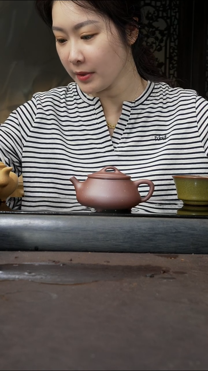 茶壶紫砂19 石瓢 紫泥铺砂 180cc