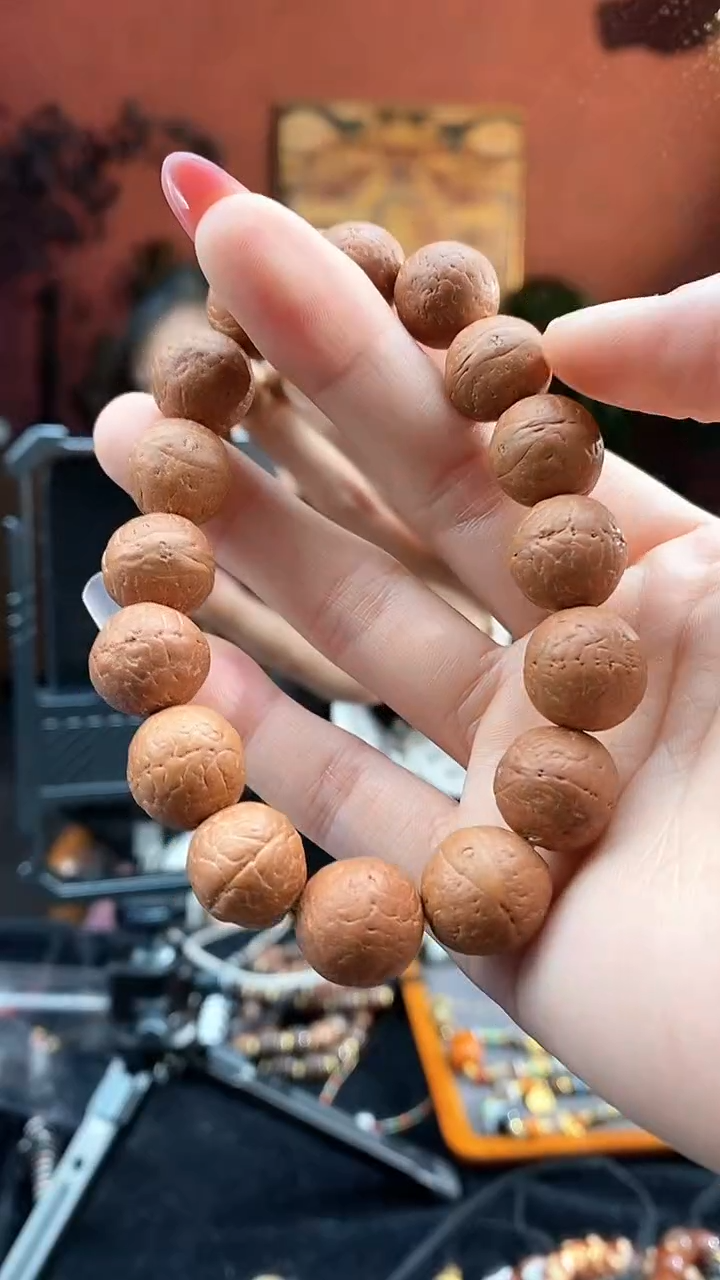 【闪购商品】凤眼菩提手串     182     