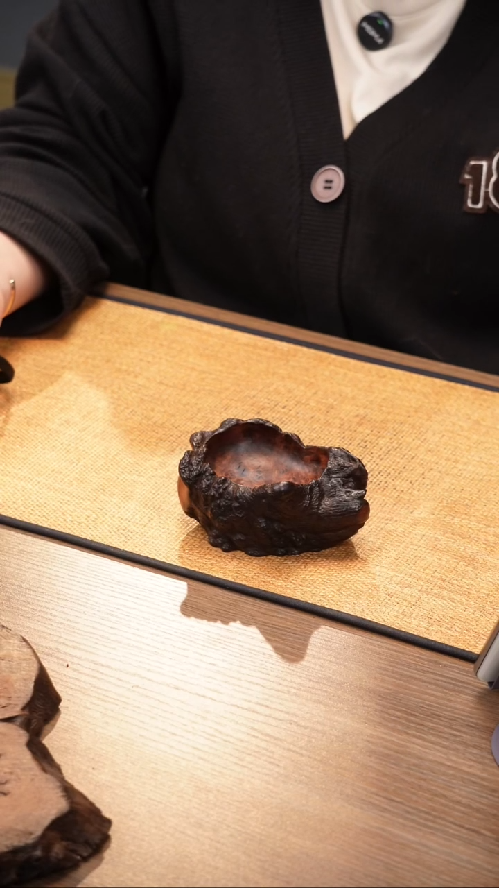 2号云小屋紫柚木香插