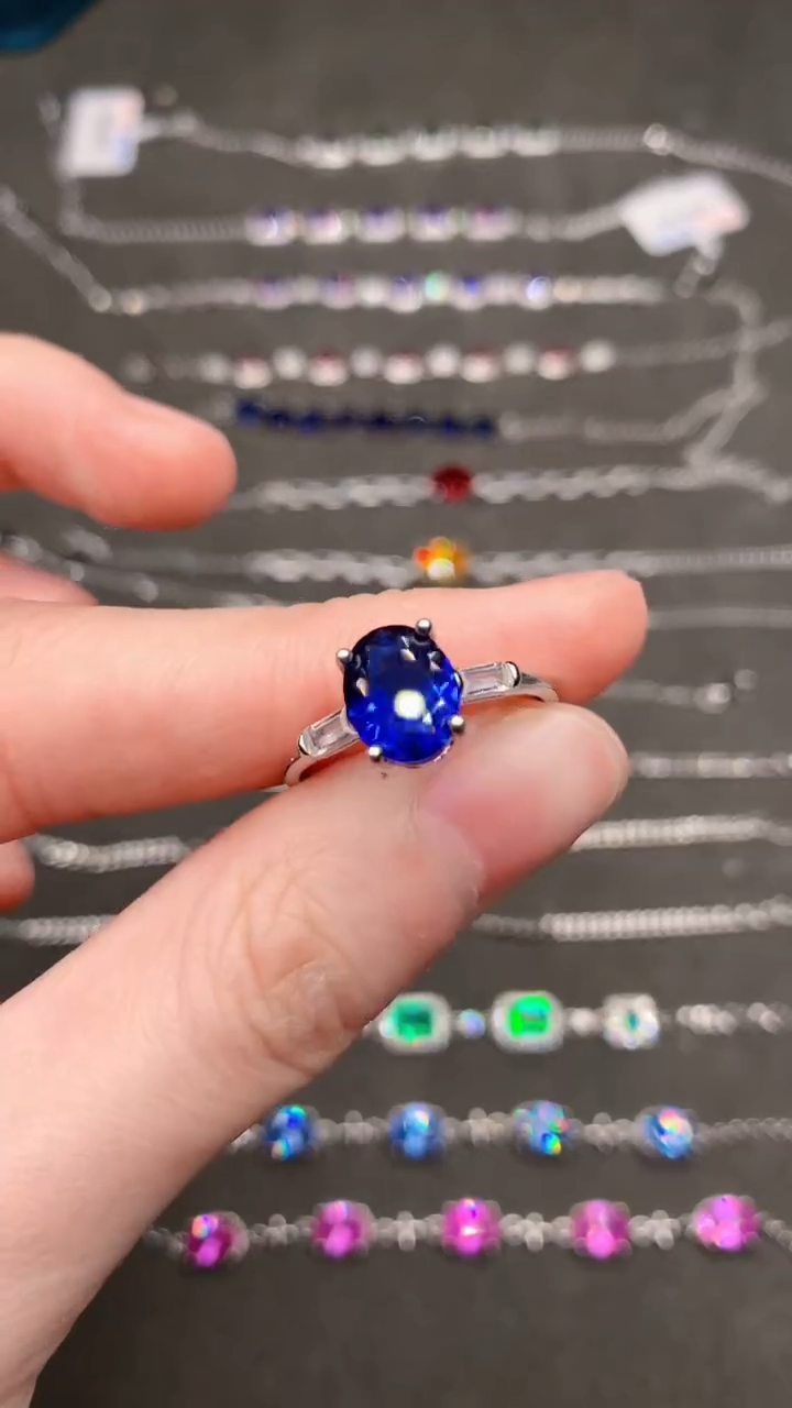 【闪购商品】蓝宝石戒指银S925镶嵌...