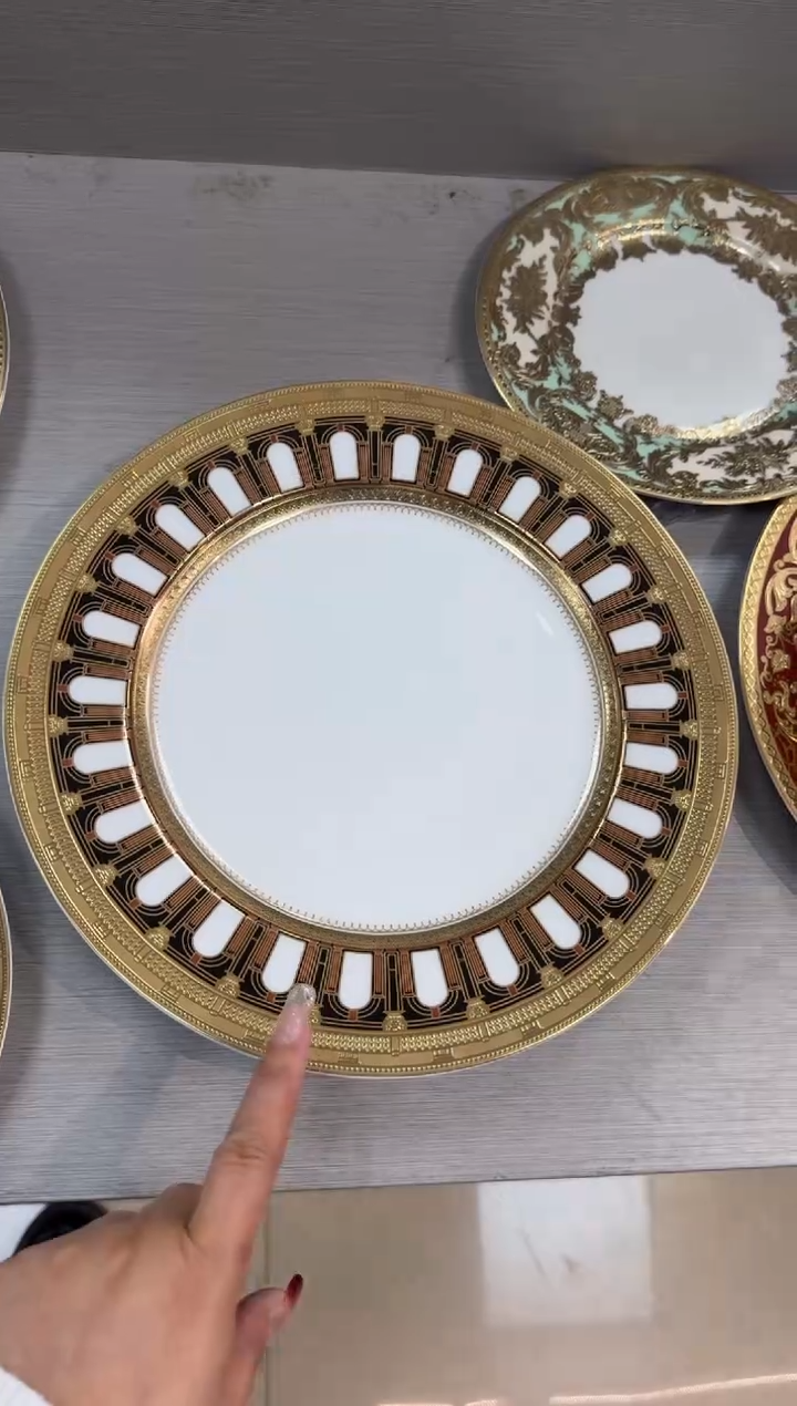 【闪购商品】瓷片10.5寸平盘1个  福利价