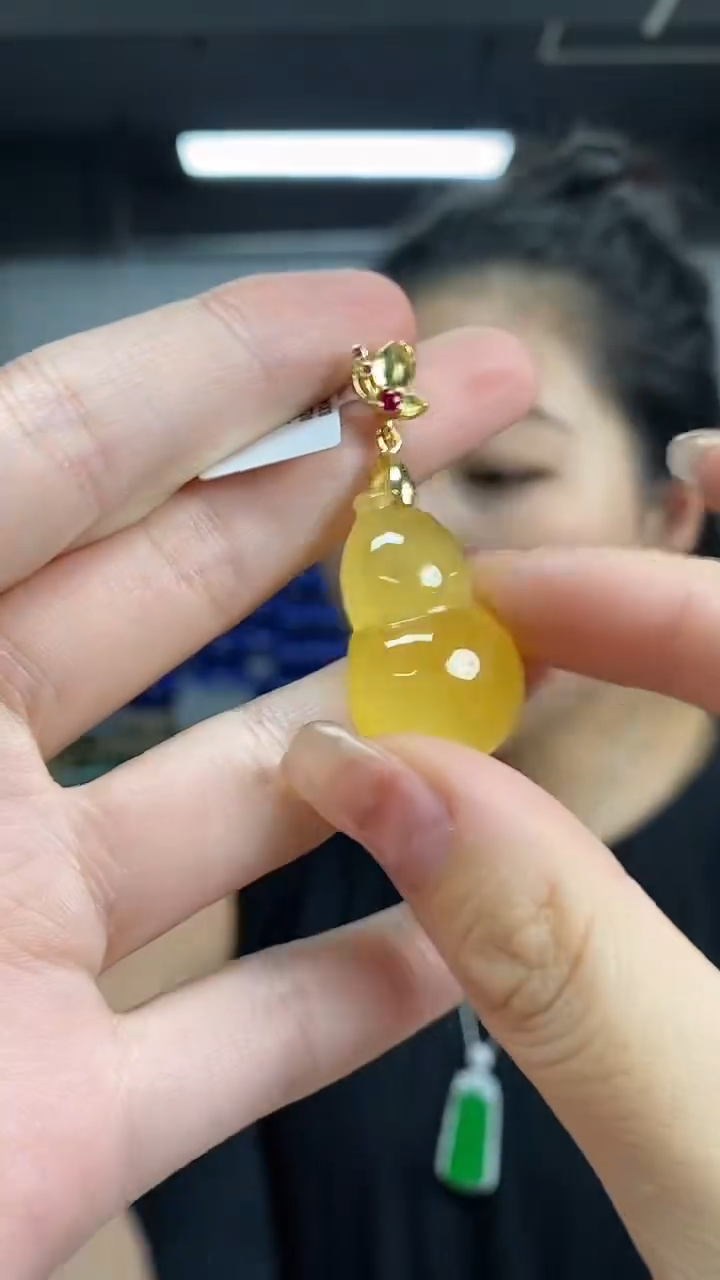 颈饰未镶嵌翡翠多样性发其一颜色微差