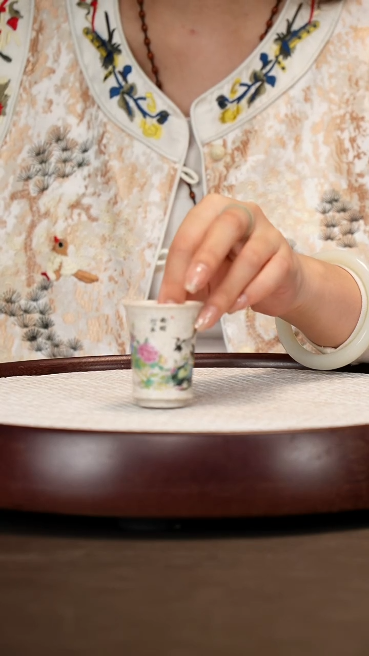 紫砂茶具白玉段仙鹤杯