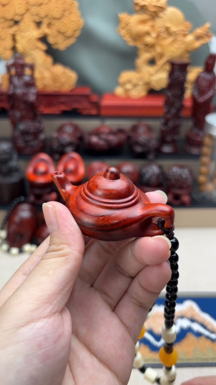 紫檀木(把把壶）木雕手把件