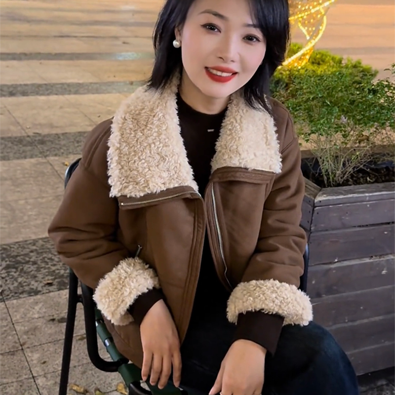 2025冬季新款高级感PU皮毛一体保暖短外套女韩版加厚通勤休闲上衣