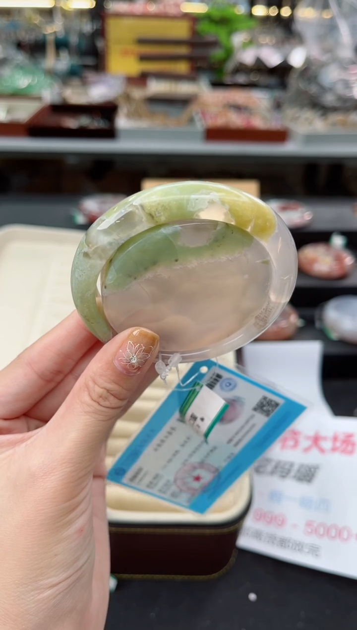 【闪购商品】石英质玉手镯未镶嵌56圈口（赠品镯心）S9002