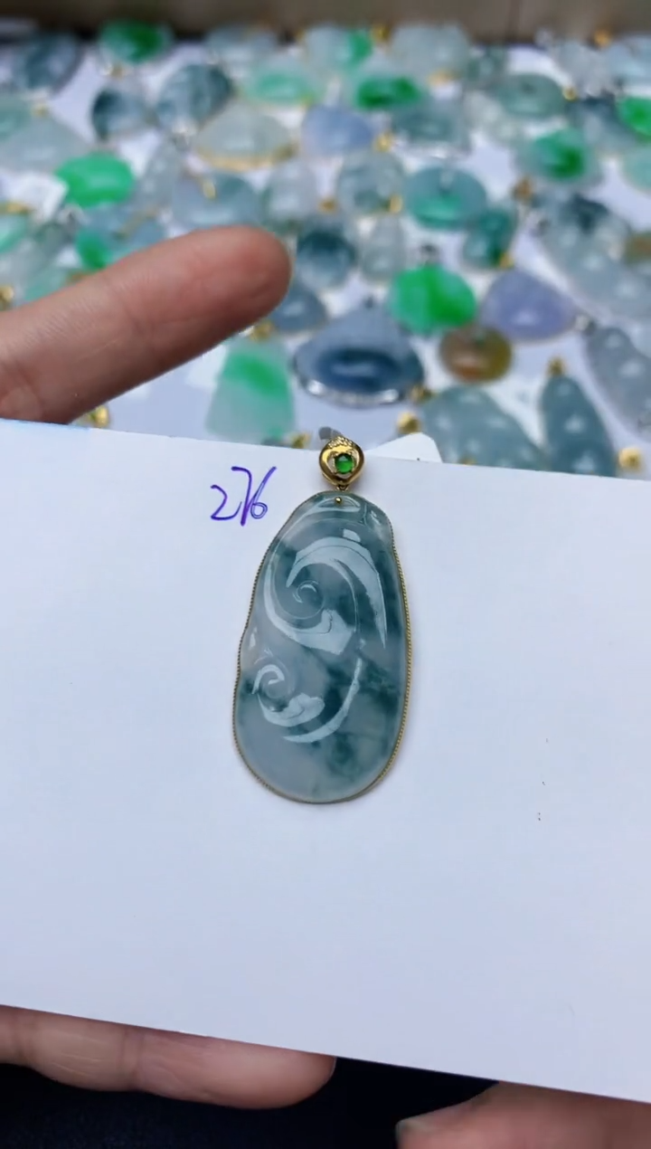 【闪购商品】翡翠颈饰18K金镶嵌天然翡翠A货   