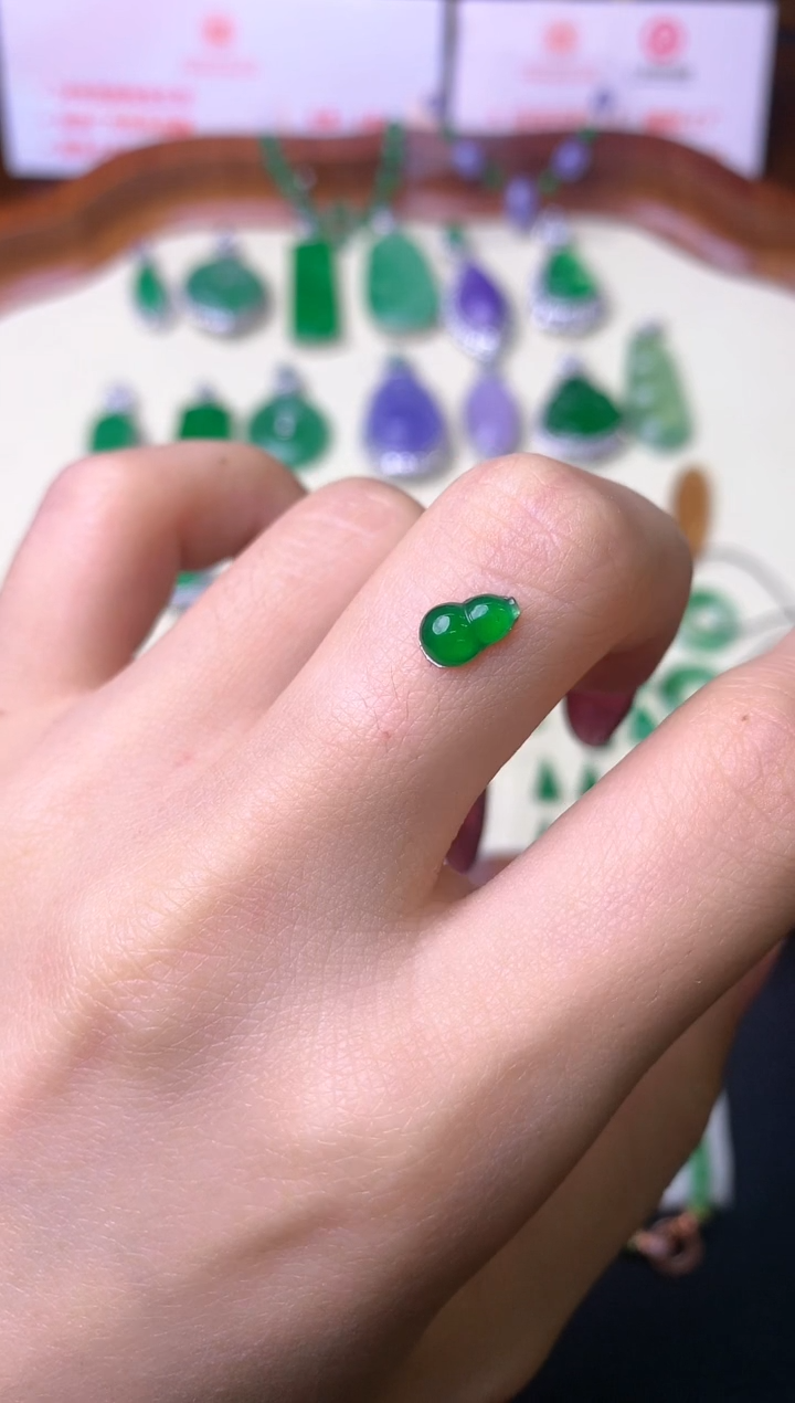 【闪购商品】定制翡翠未镶嵌裸石（镶嵌定制）