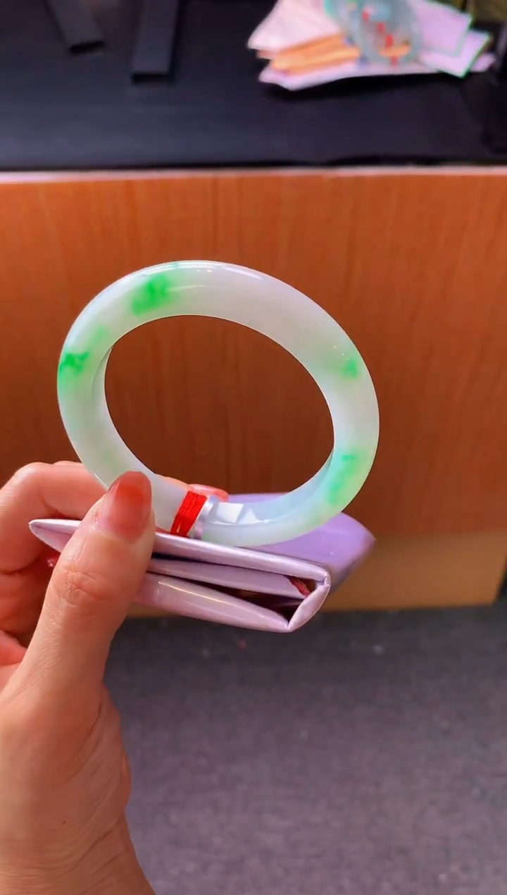 未镶嵌手镯翡翠-Q142 圈口55.6 全款13.5万 定金2万