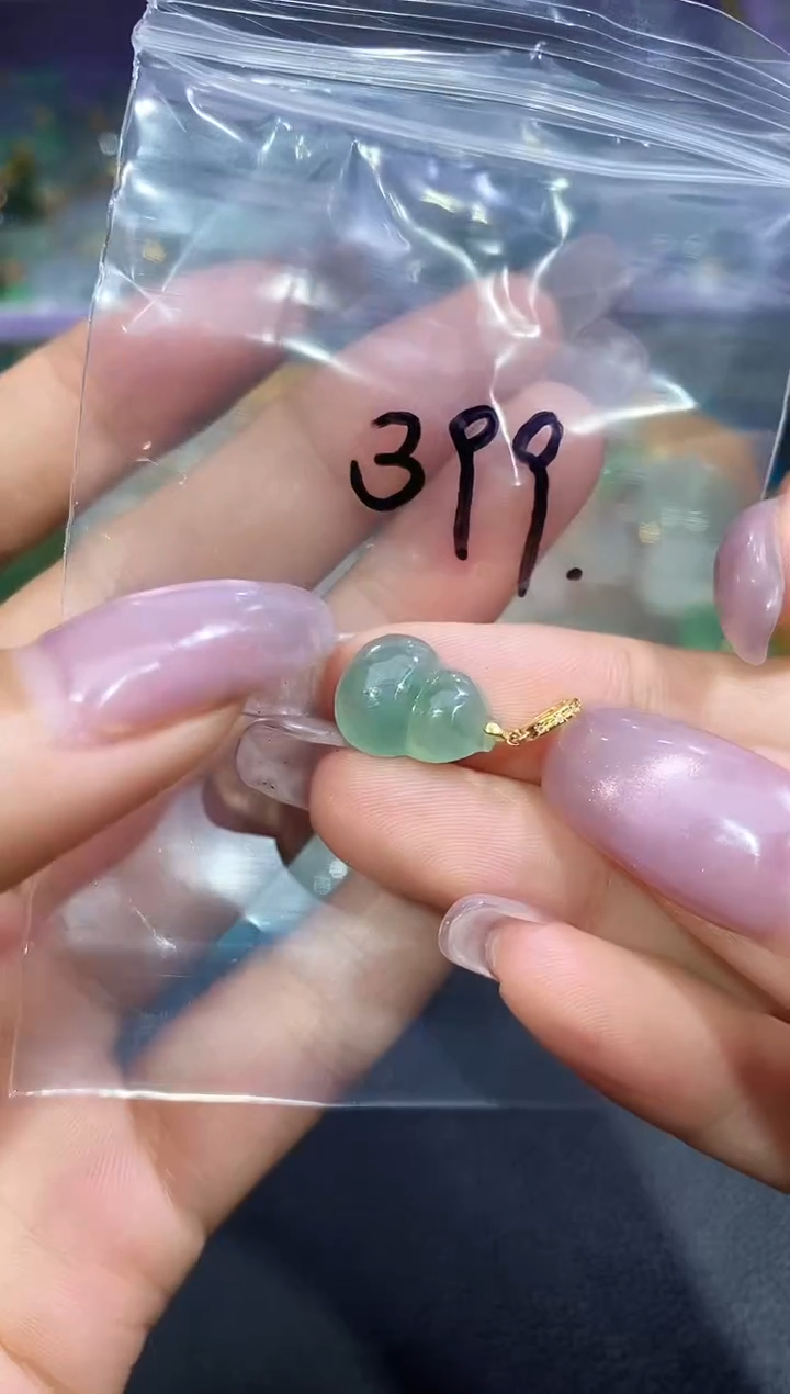 翡翠18K金镶嵌颈饰250524071