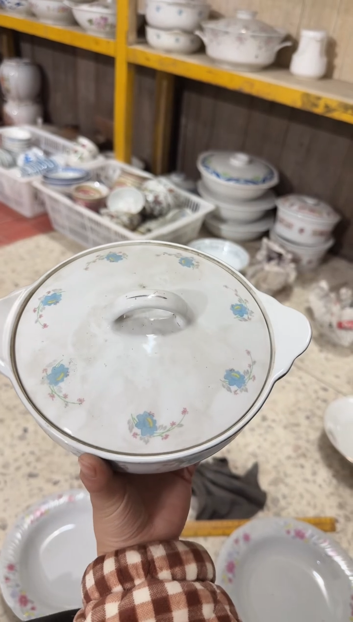 【闪购商品】摆件碗杯盘22.5厘米微瑕介意勿拍