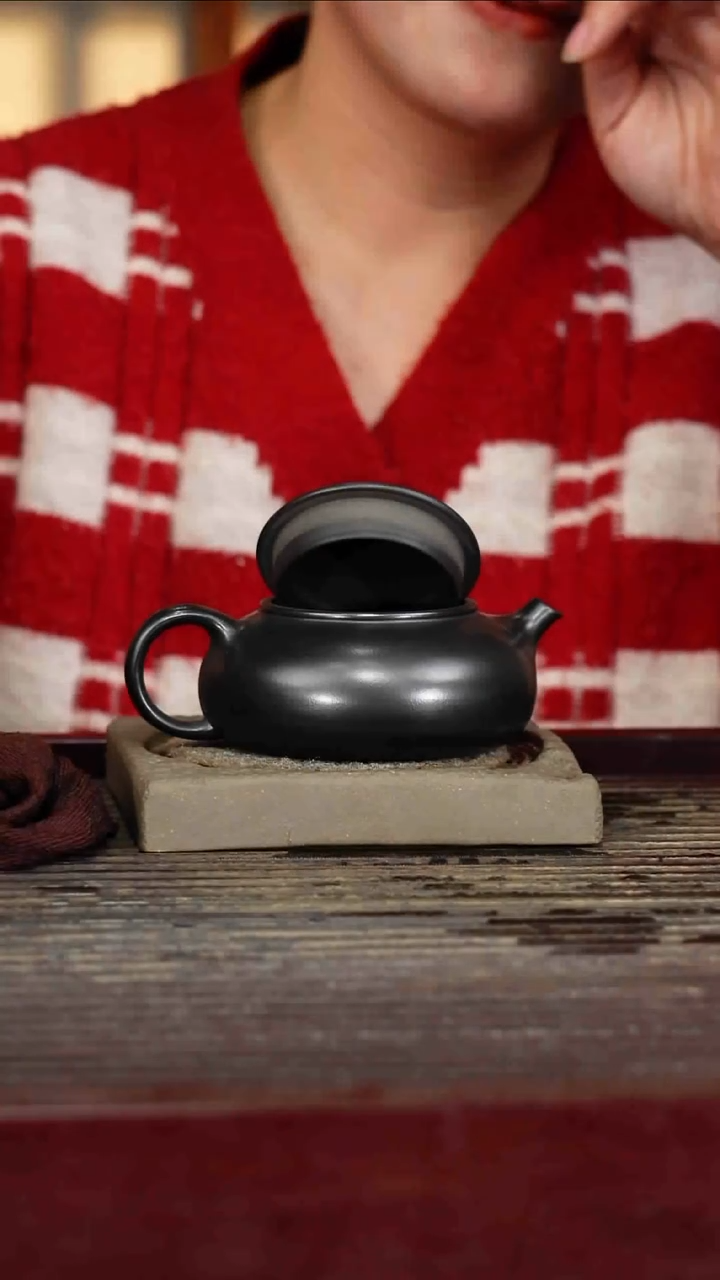 宜兴原矿紫砂壶茶壶宜兴原矿紫砂壶茶壶180C