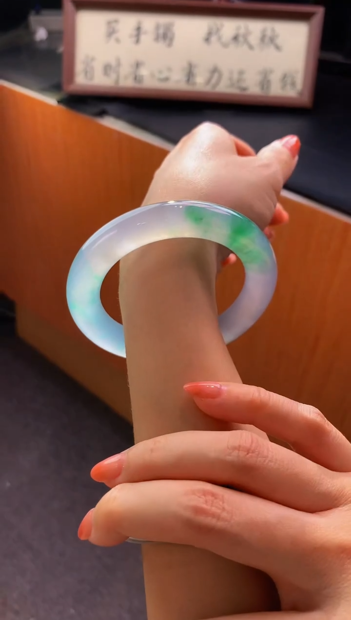 未镶嵌手镯翡翠-C124 圈口57.8 全款180万 定金2万