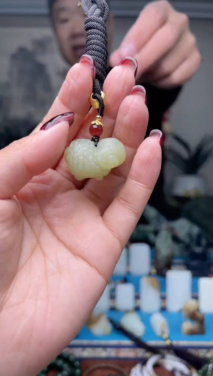 【闪购商品】和田玉挂件未镶嵌1