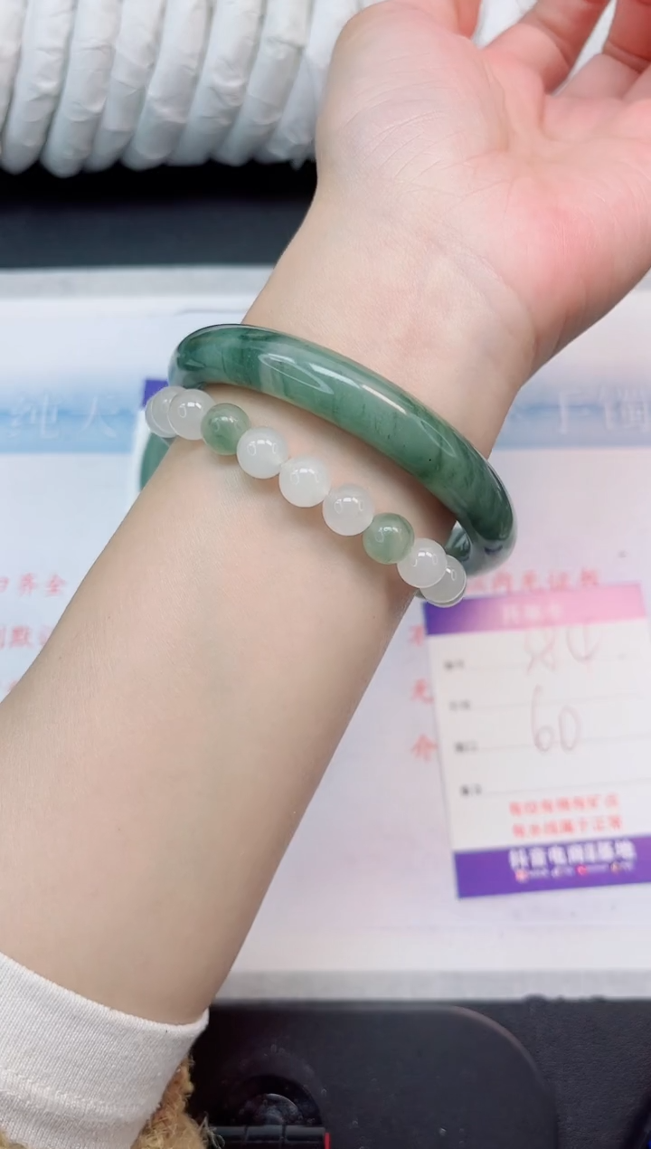 【闪购商品】石英质玉手镯未镶嵌384-60