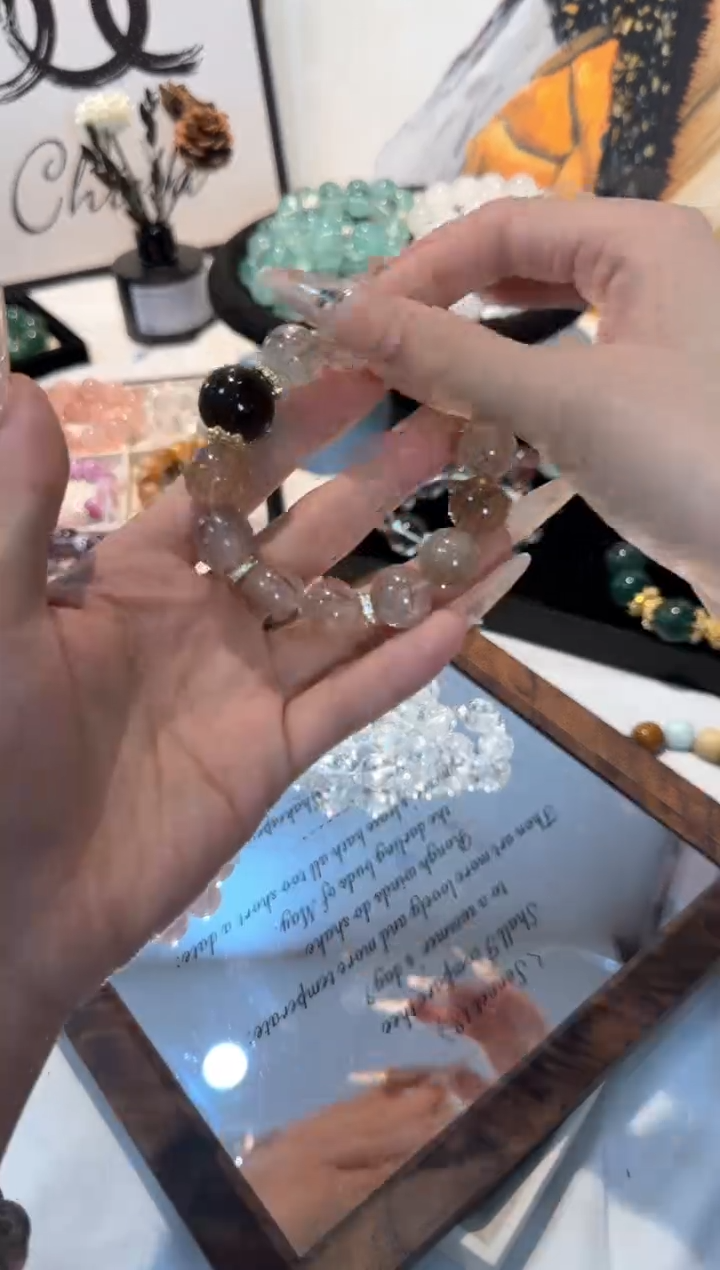 水晶手串未镶嵌黑金超7