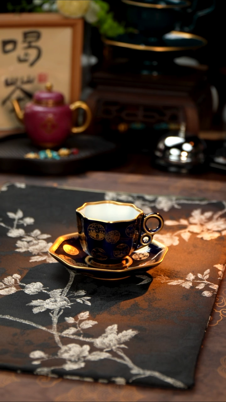 丰瑶陶瓷宝石蓝描金皮球花咖啡杯