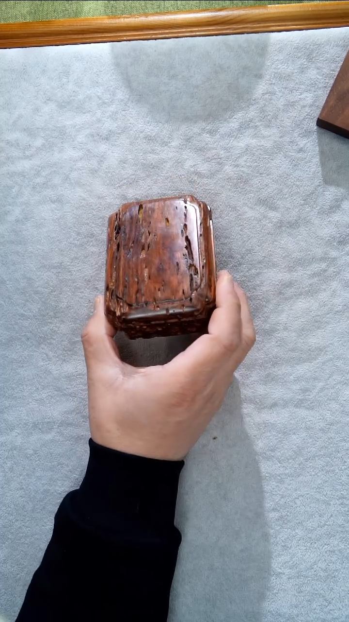 手串/手链黄花梨/降香黄檀越黄虫漏盒子10.6*11.2*3.8 6602102