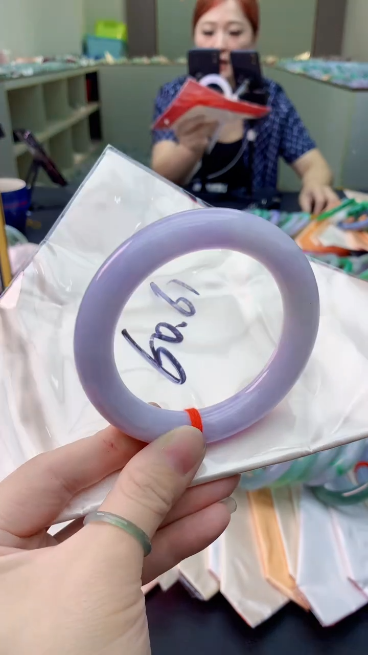 翡翠手镯未镶嵌0214407251