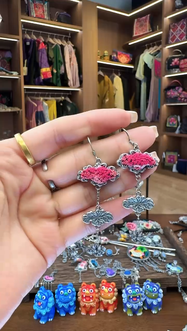 【闪购商品】织绣110黔东南苗族刺绣