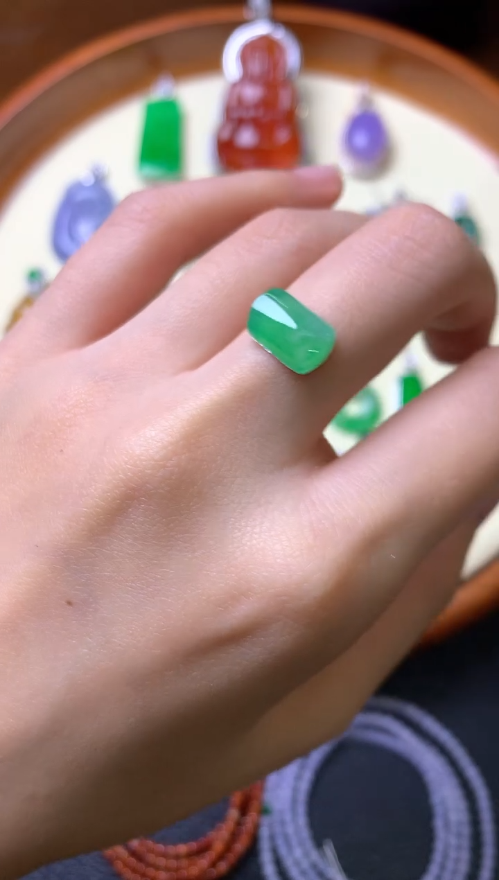 【闪购商品】定制翡翠未镶嵌裸石