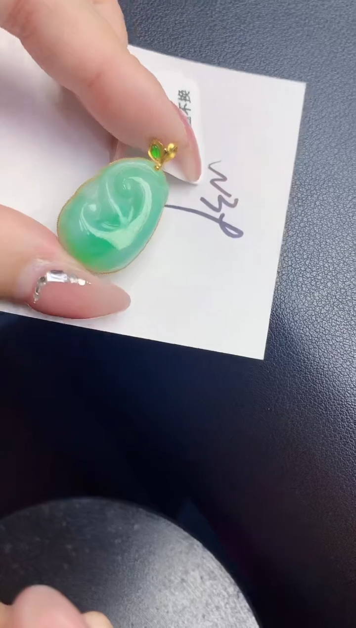 【闪购商品】翡翠颈饰18K金镶嵌000000000