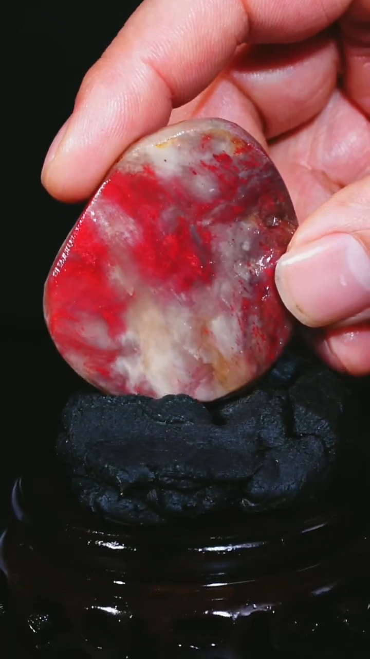 昌化石君*昌化鸡血石