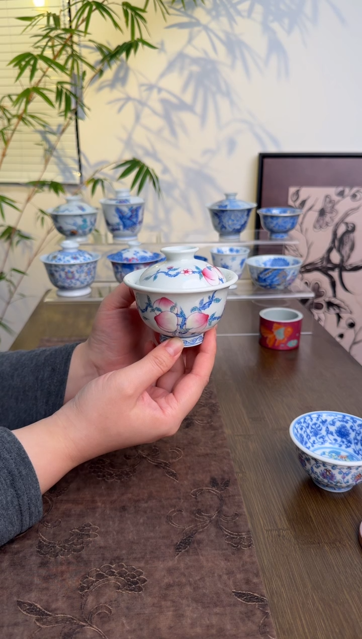 【闪购商品】景德镇斗彩手绘盖碗