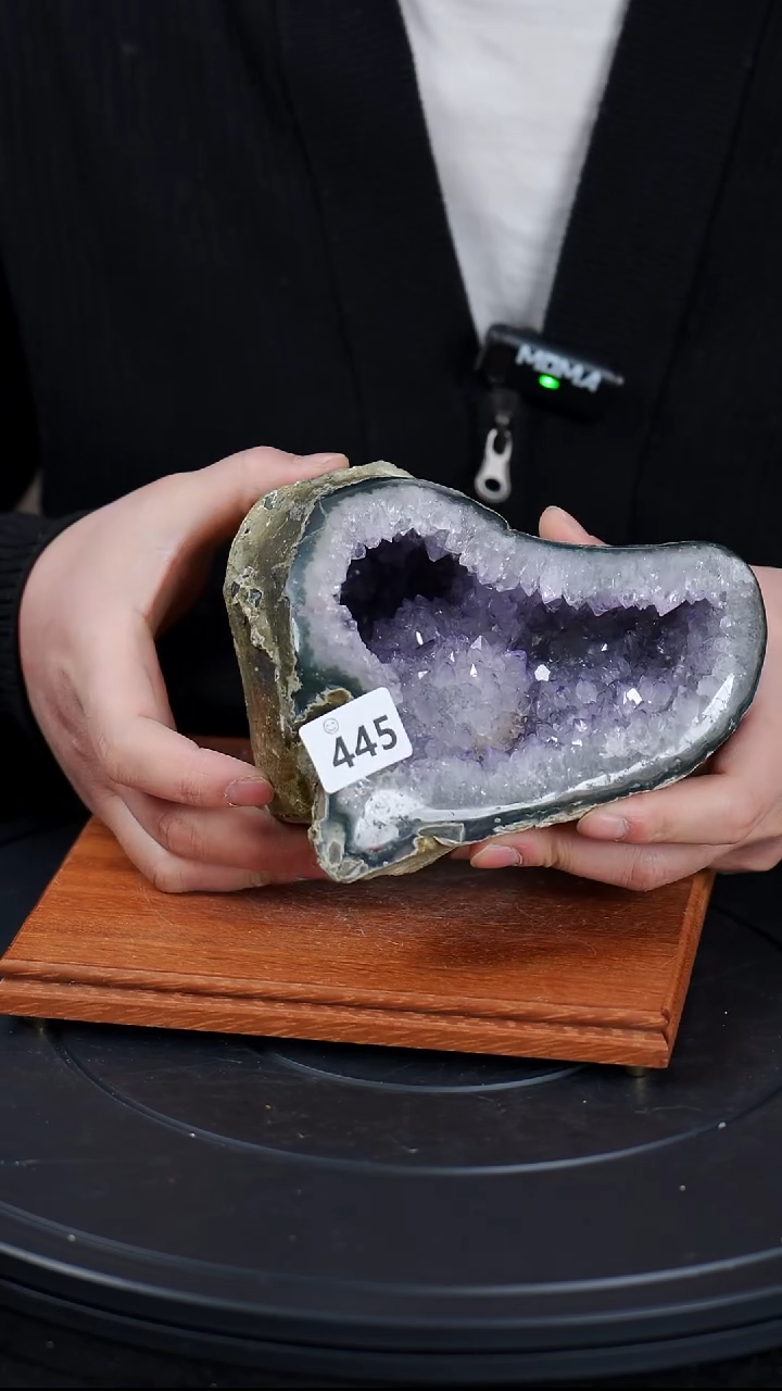 【闪购商品】紫晶大型摆件（非配饰）未镶嵌水晶