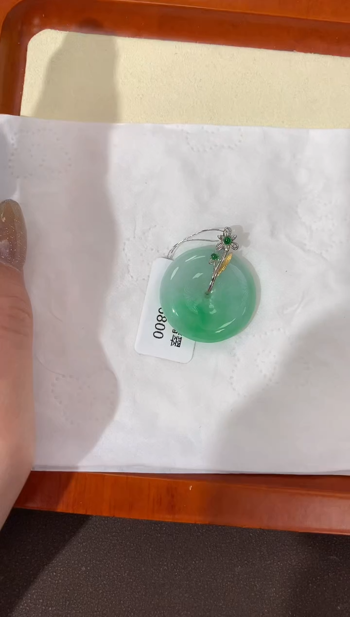 【闪购商品】翡翠颈饰18K金镶嵌天然缅甸a货翡翠