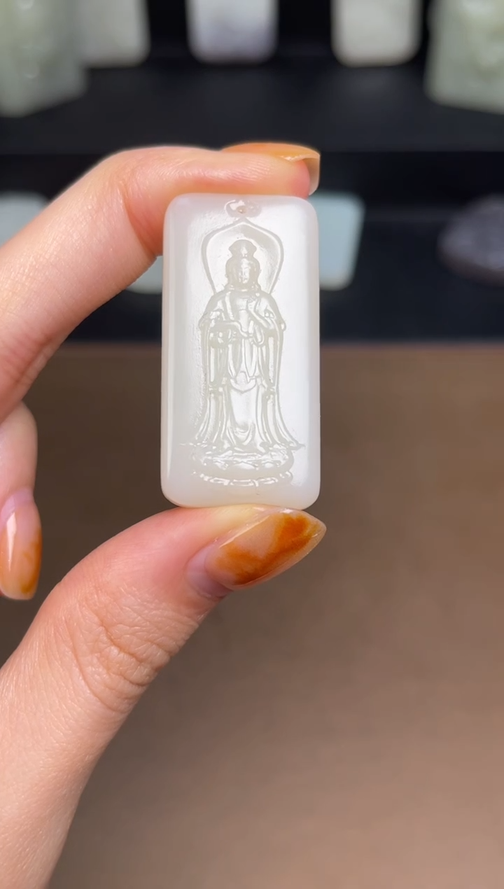 【闪购商品】和田玉颈饰未镶嵌33 带巧雕