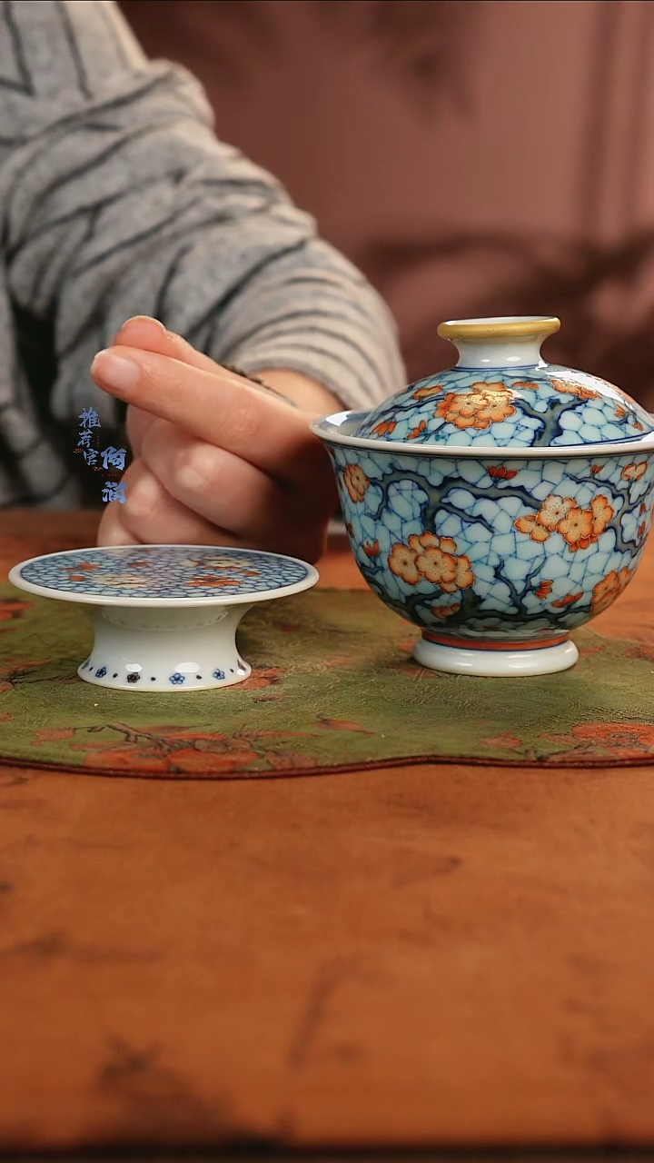 【闪购商品】柴窑斗彩玗琪轩冰梅一套（六方预售