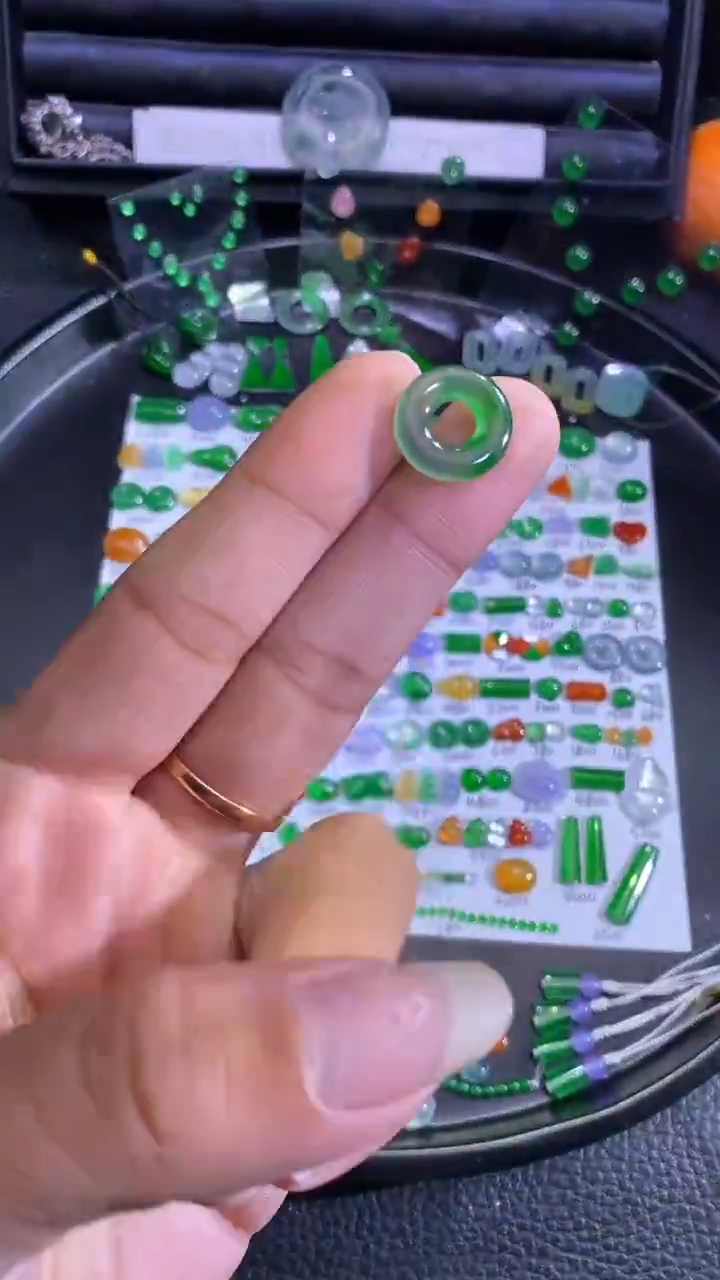 未镶嵌挂件翡翠甜甜圈