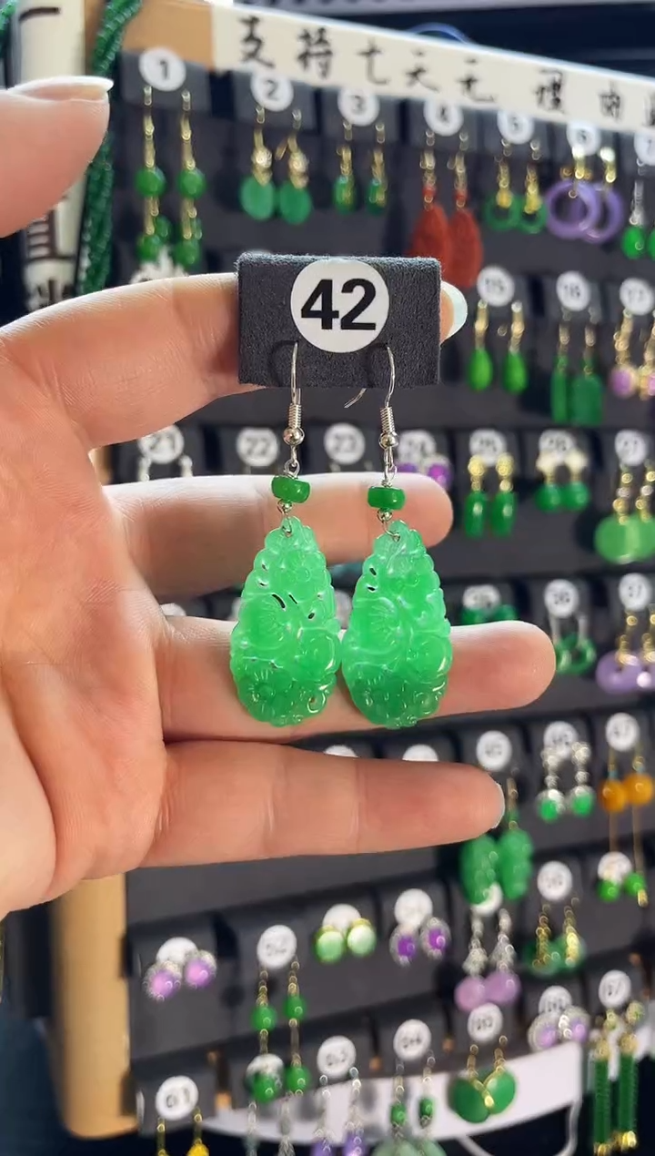 【闪购商品】翡翠耳饰银S925镶嵌42...