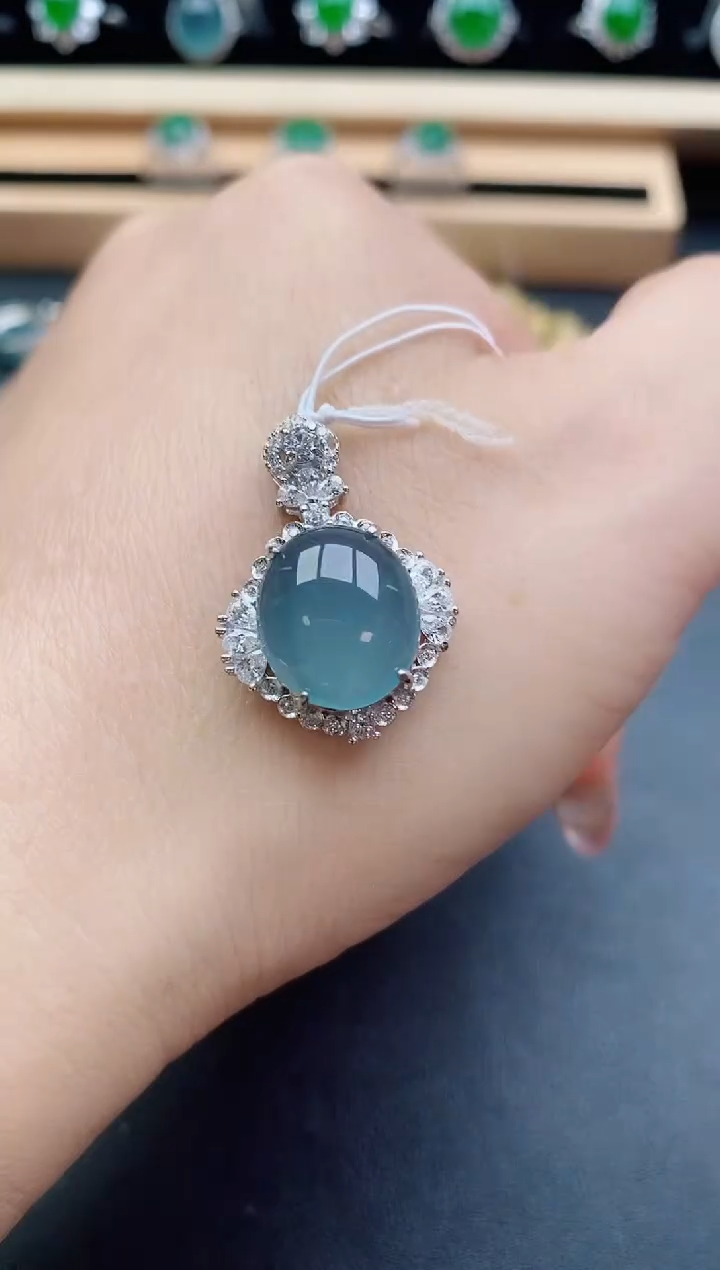 翡翠银S925镶嵌吊坠(赠链)50800