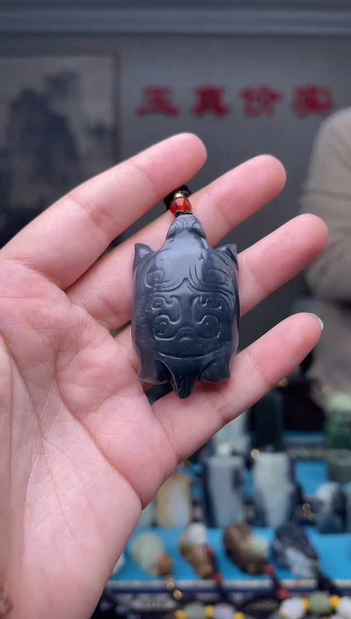 未镶嵌和田玉挂件1