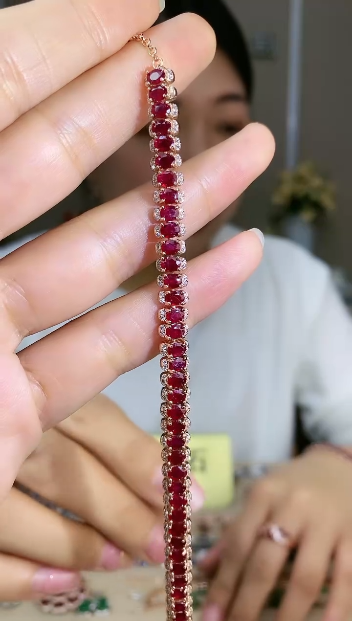 【闪购商品】红宝石手链银S925镶嵌手链