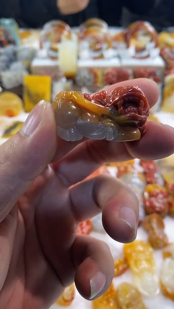 未镶嵌石英质玉挂件石英质玉挂件