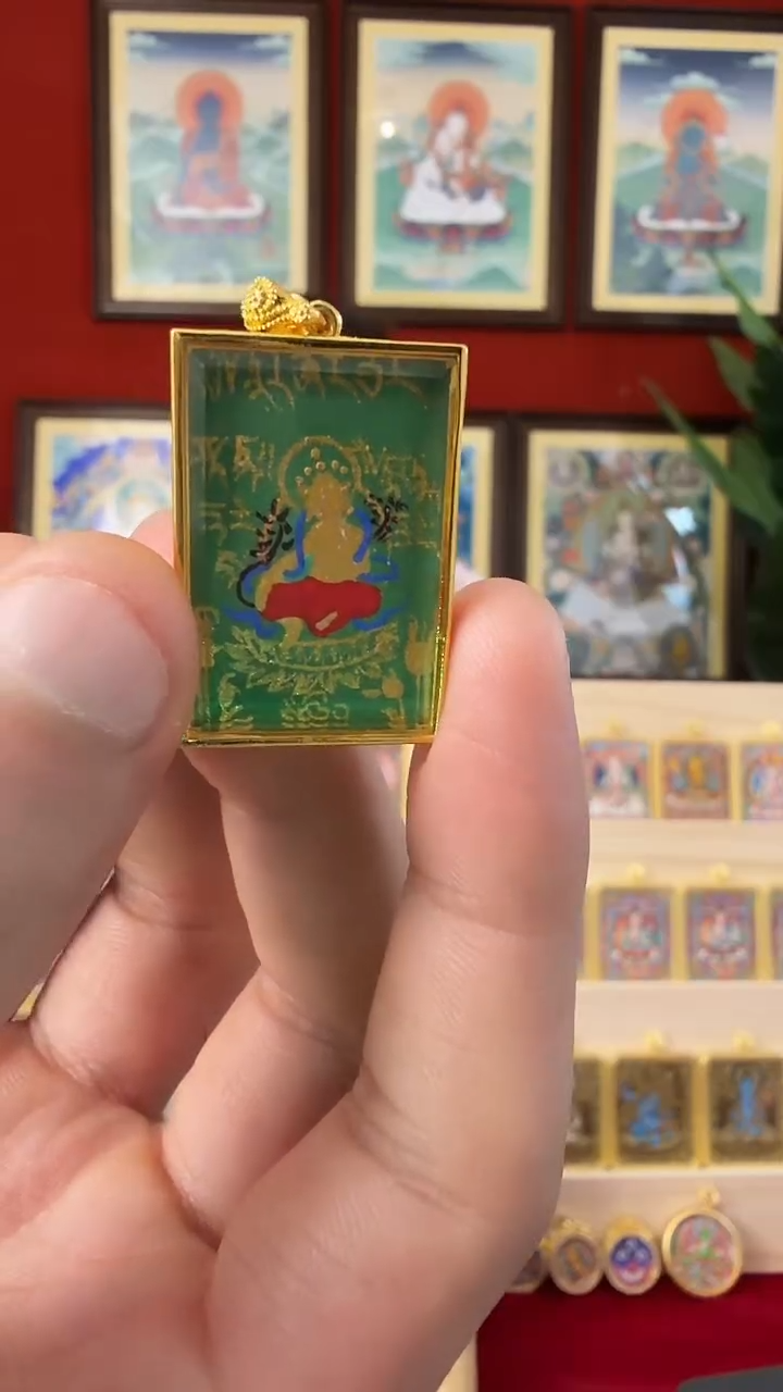 吊坠绿妈妈-热贡纯手绘毛毛