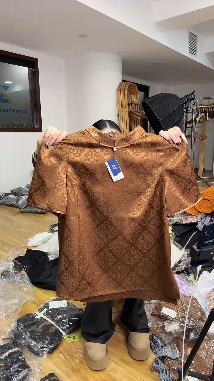 XL码      115-125斤  半袖