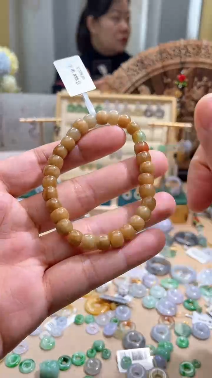 【闪购商品】翡翠颈饰未镶嵌手串