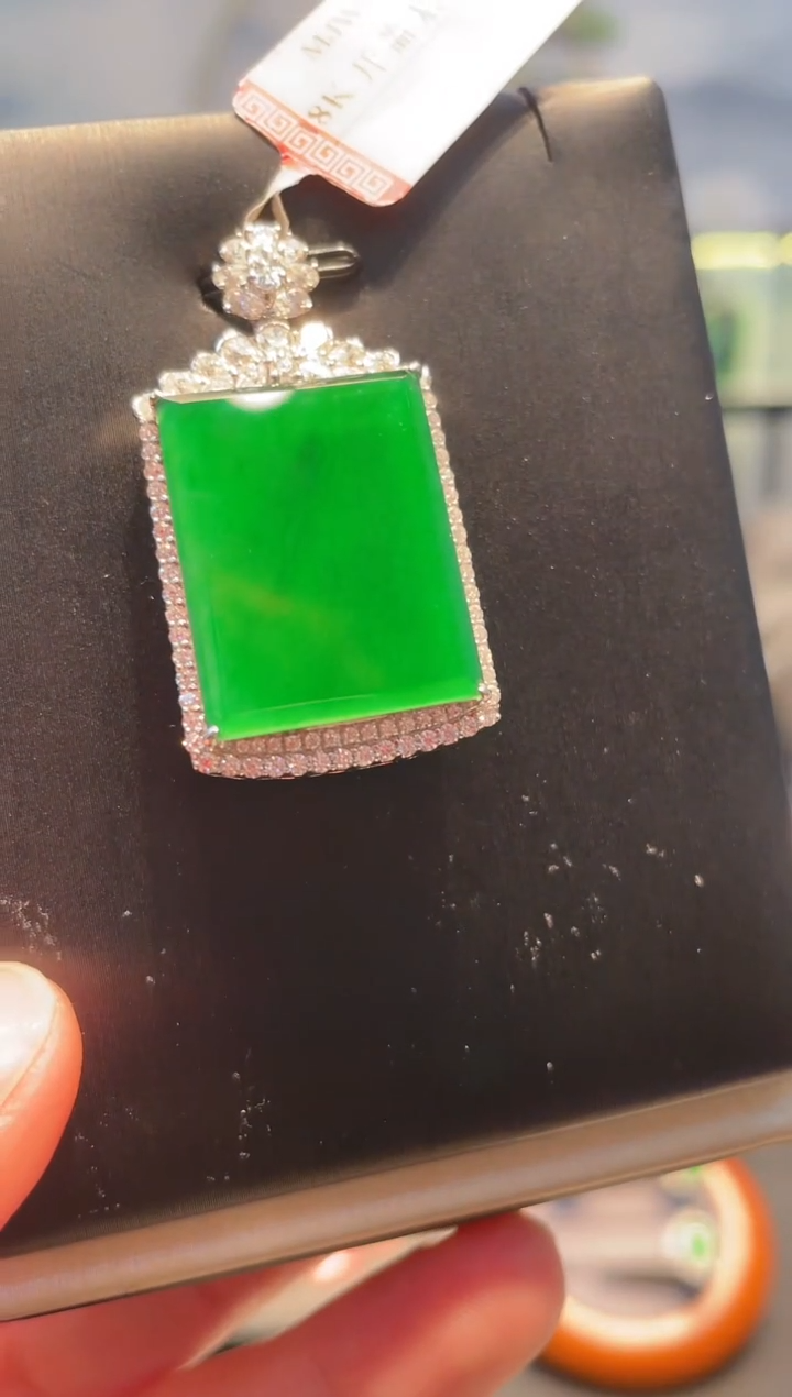 【闪购商品】翡翠颈饰18K金镶嵌A81天然A货翡翠