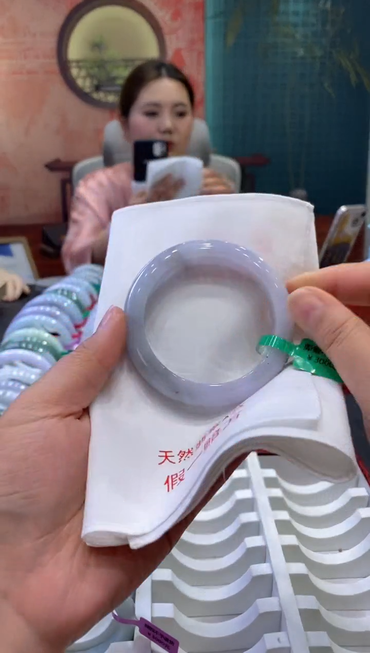 【闪购商品】翡翠手镯未镶嵌多人0003515