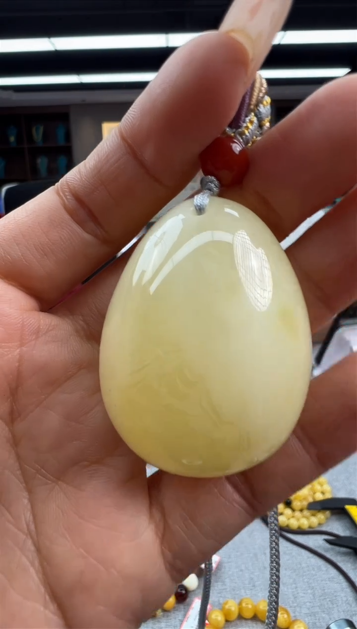 【闪购商品】琥珀颈饰未镶嵌14秒拍号